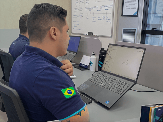 Base Comercial Itajaí - Política de Privacidade